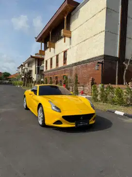KM 11.000 an Ferrari California 3.8T V8