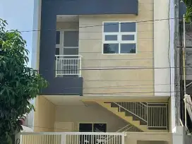 Dijual Rumah Rungkut Menanggal Surabaya FER.A086