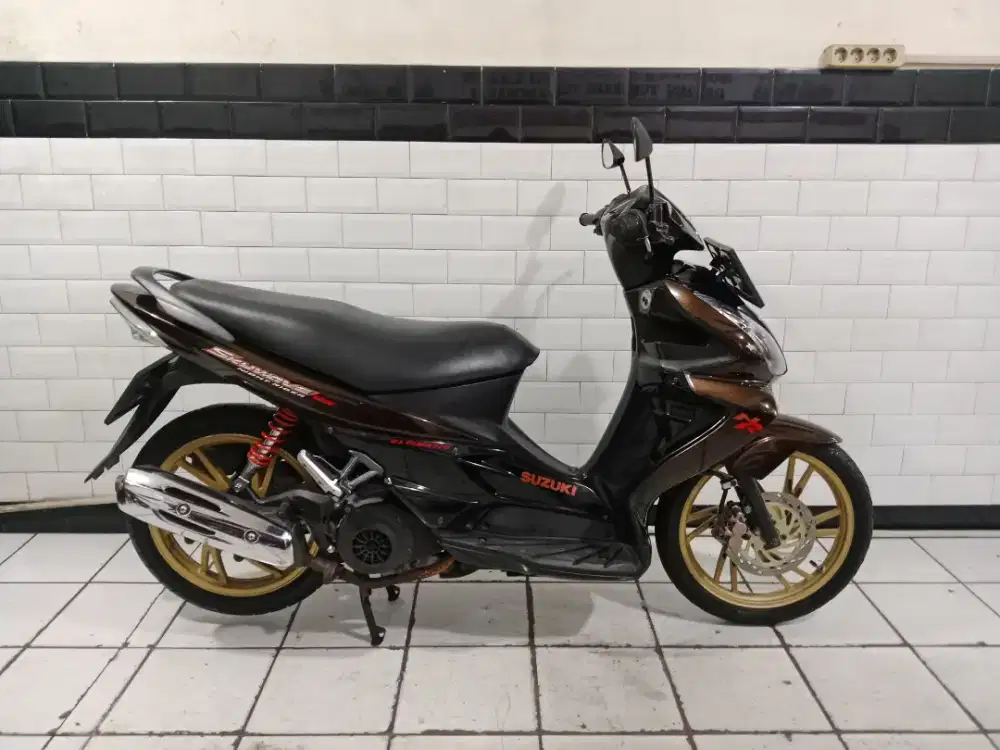 Di jual cepat Suzuki Skywave NR mocca tahun 2009