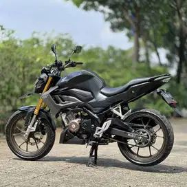 HONDA NEW CB 150R HITAM 2022 KM RENDAH PAJAK PANJANG SIAP NGEBUT
