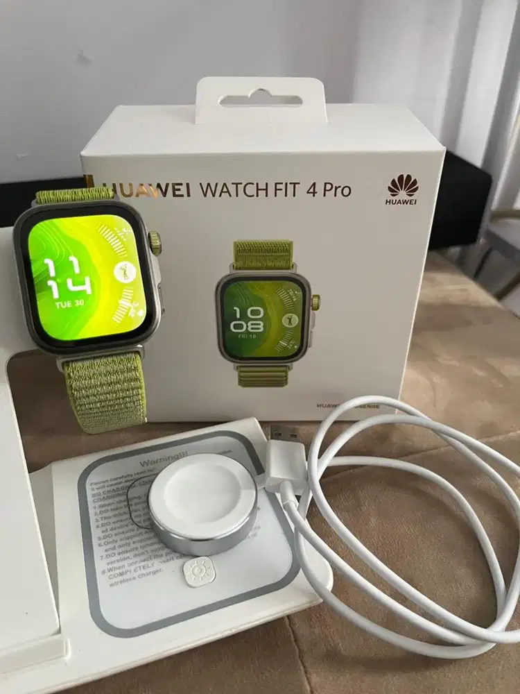 (Preloved) Huawei Watch Fit 4 Pro