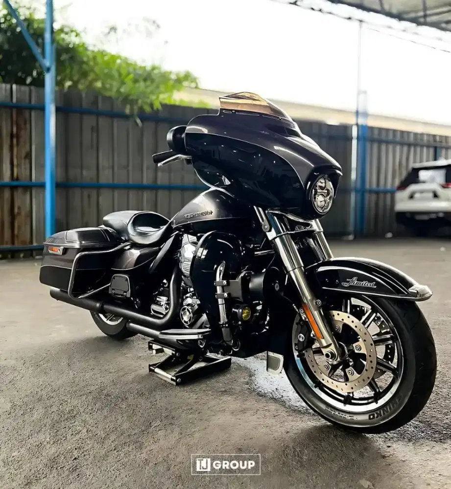 FOR SALE!! HARLEY-DAVIDSON SUPERGLIDE LIMITED EDITION 2023