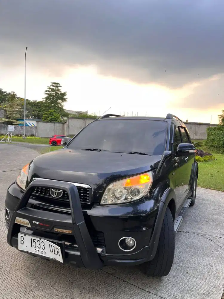 TOYOTA RUSH 1.5 AT