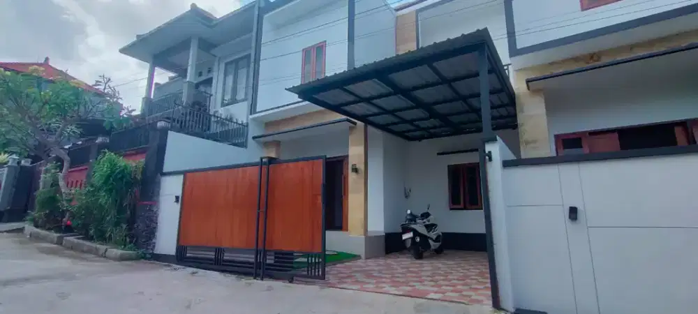 Jual rumah baru lantai 2 di Penamparan Jl Gn Andakasa Denpasar Bali