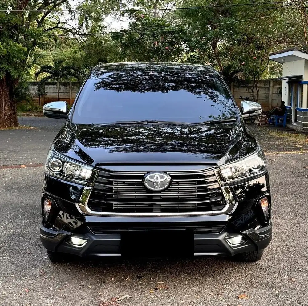 [KM 20 RB] Toyota Innova Venturer Diesel A/T 2022 Seperti Baru 2021