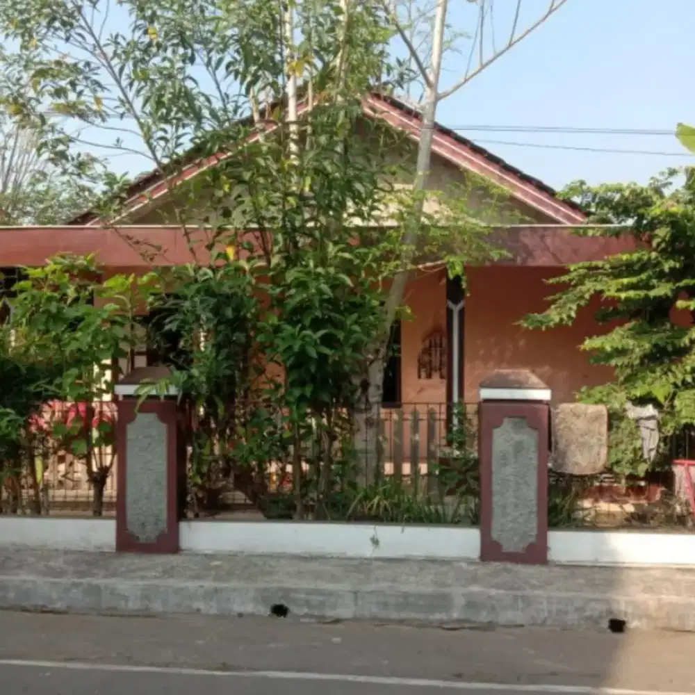 Di Jual Rumah  dlm kota karanganyar