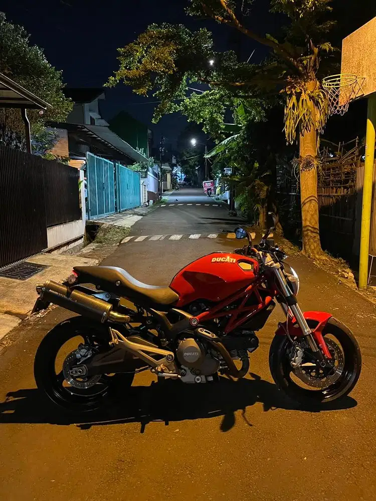 Ducati Monster 795 tahun 2012