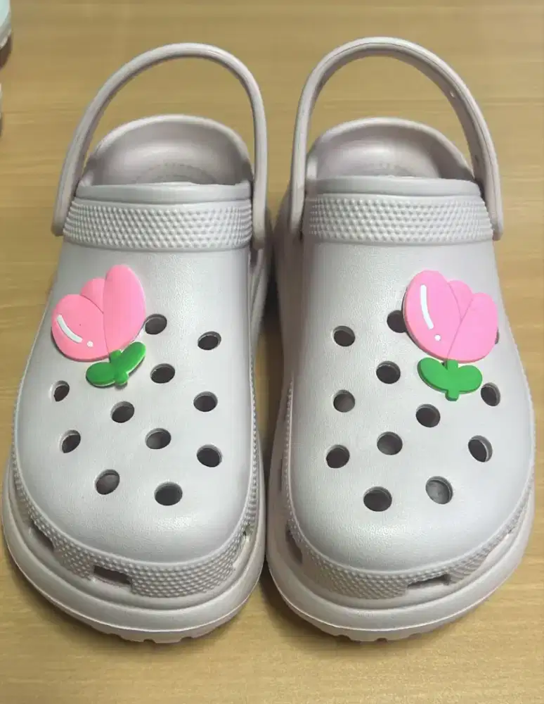 Sandal wanita modis