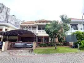 RUMAH VILA BUKIT INDAH FULL FURNISHED, STRATEGIS
