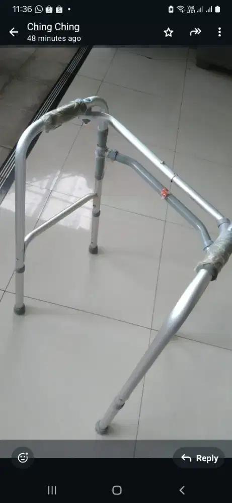 Tongkat kaki 4 brand Juara