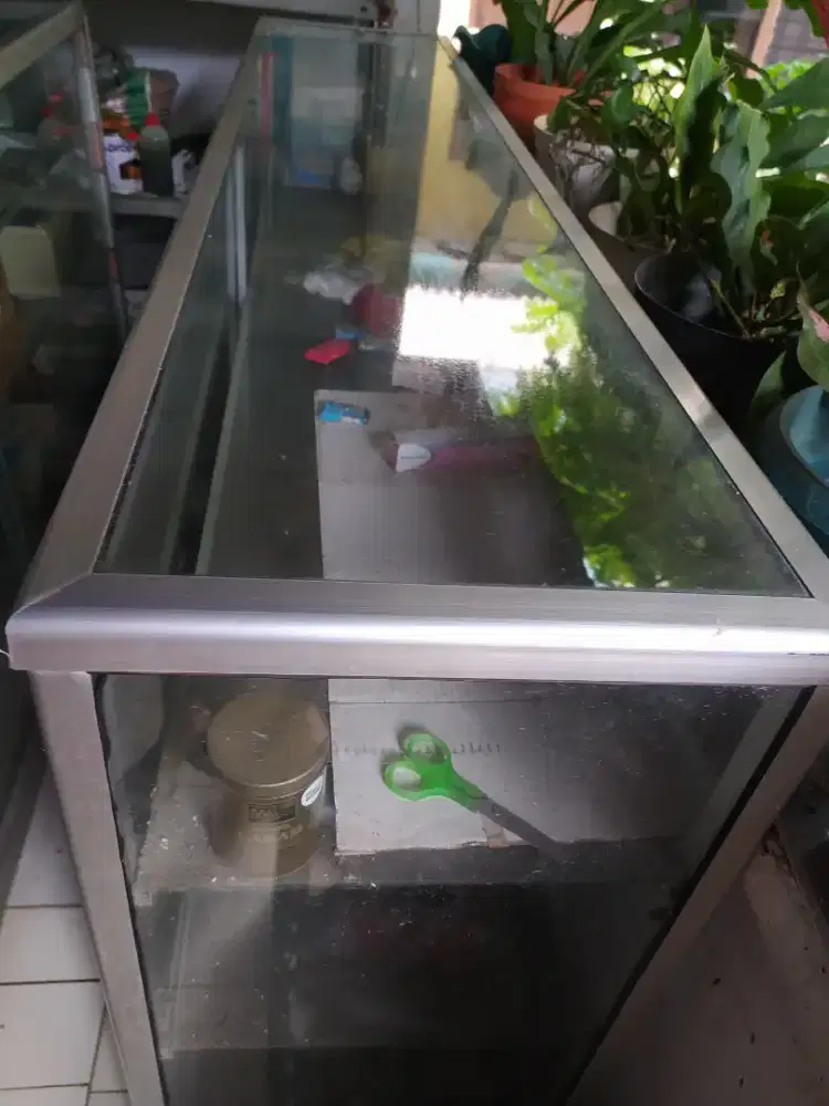 Jual Etalase 2 meter
