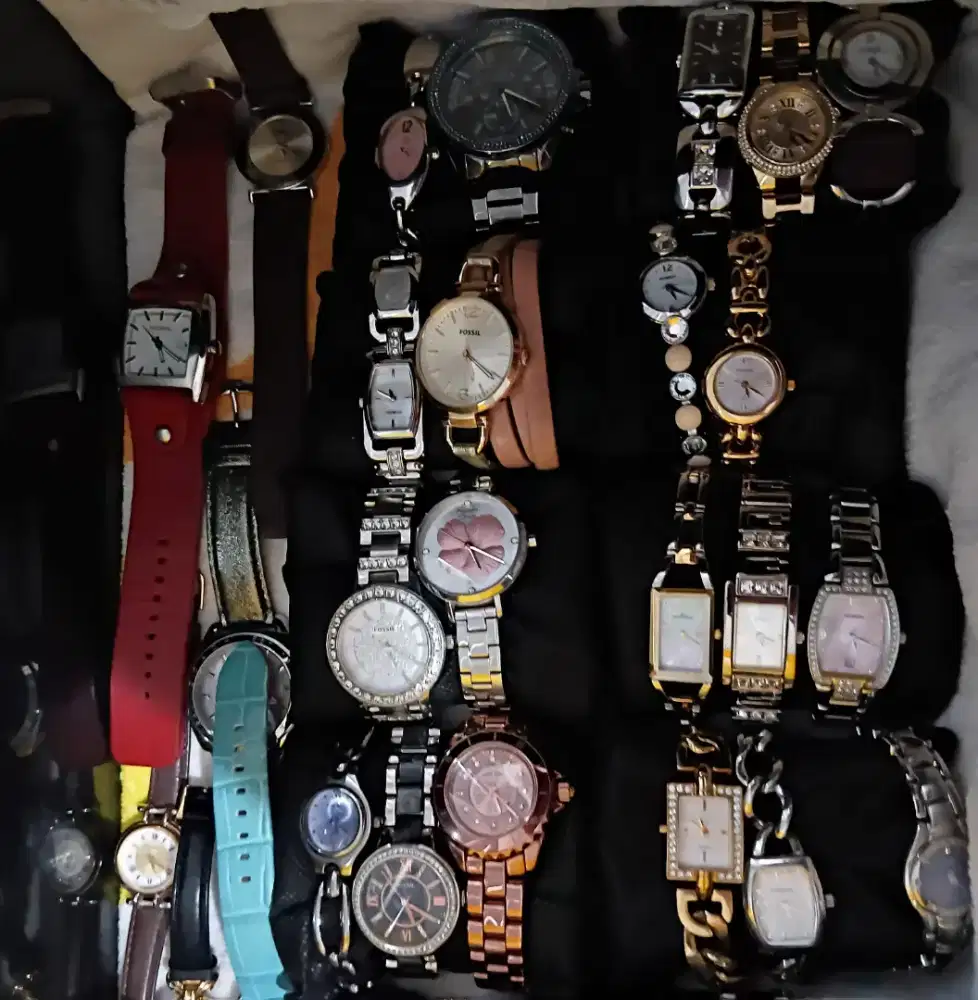 Jam Tangan Second