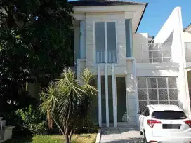 Jual Sewa Rumah VBR 2 Pakuwon Indah Semi Furnished