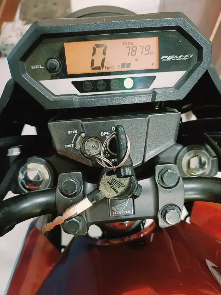 Honda CBVERZA 150 ISTIMEWA KM 7RIBU 2024 LIKE NEW