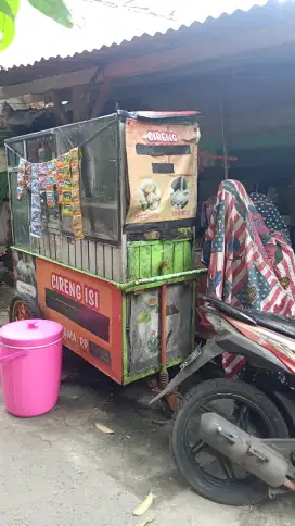 Di jual cepat gerobak multi fungsi.