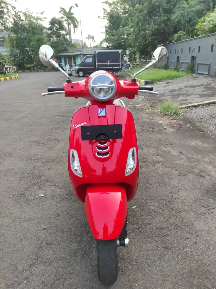 Forsale vespa Piaggio LX 125 IGET Tahun 2023 Tangan pertama dari baru