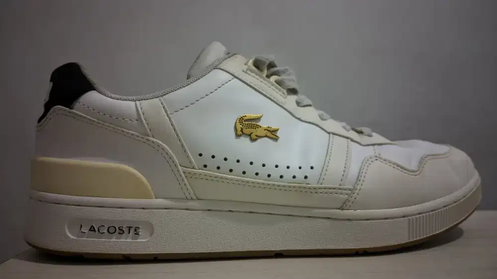 LACOSTE MENS COMFORTABLE LACE UP LEATHER T CLIP SNEAKERS SIZE 44