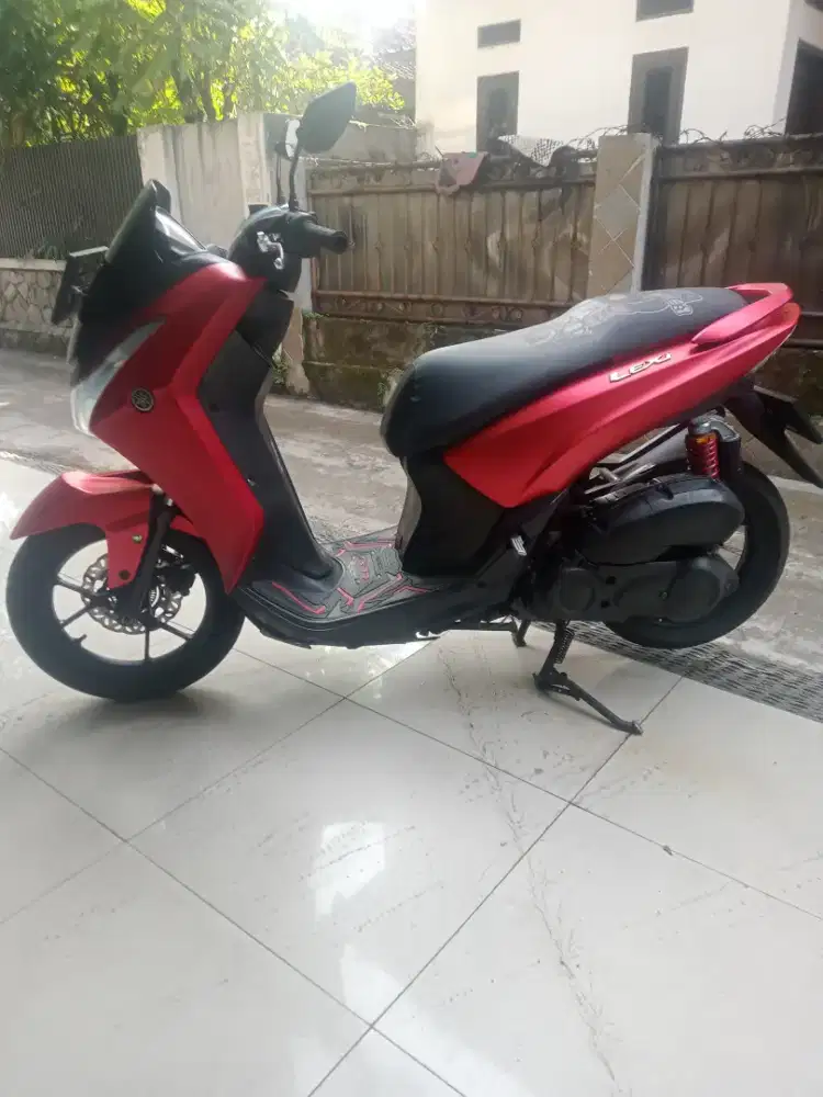 Yamaha lexi201old plat bandung