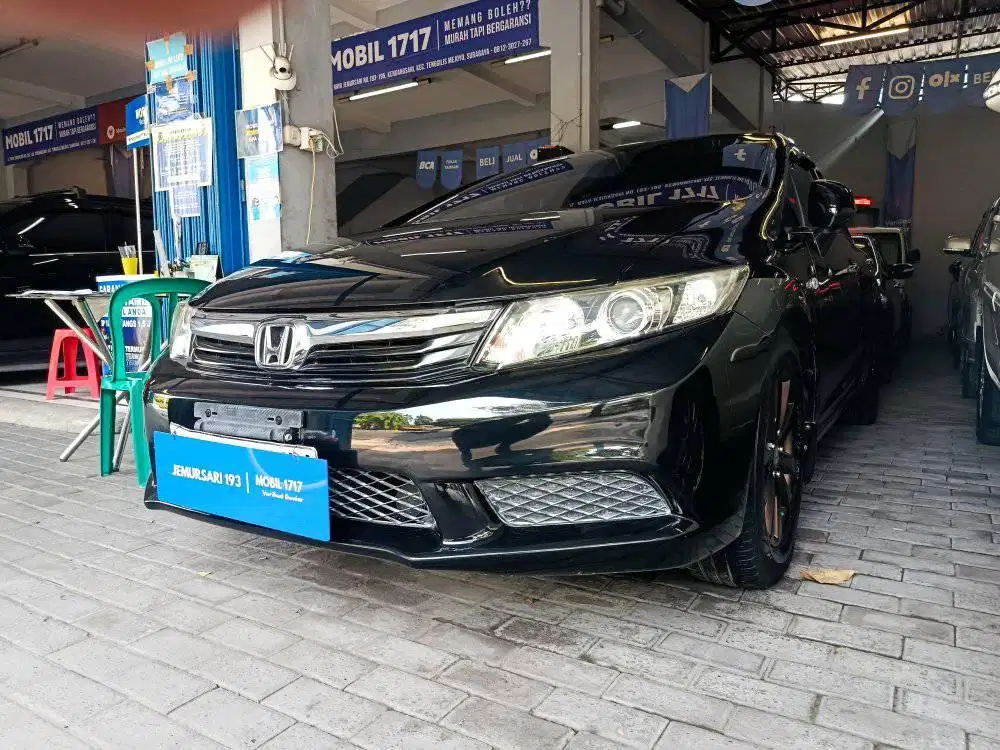HONDA 2015 CIVIC FB2 1.8 A/T HITAM MOBIL 1717 JEMURSARI 193-195