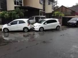 Dijual Murah 2 Rumah Cantik sebelahan Mangku Jalan Utama dekat kampus daerah Seturan Cocok Usaha/Kantor