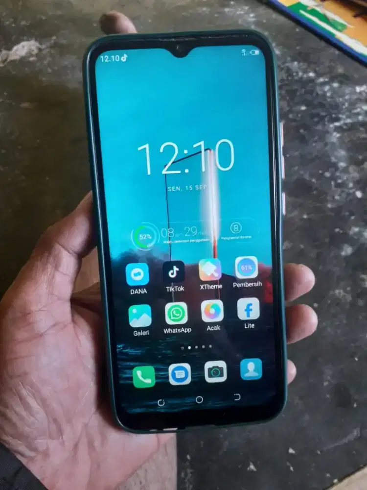 Tecno spark 6 go 4/64Gb Mulusss no minus no kendala.750 Angkut