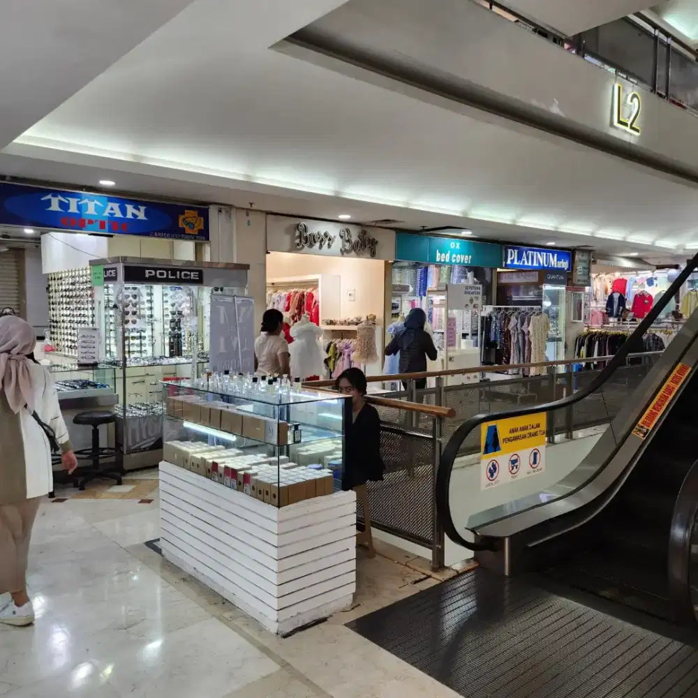 Toko kios tempat usaha itc kuningan mall ambasador setiabudi karet