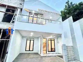 Rumah Siap Huni Balkon Luas Dekat Tol Pamulang