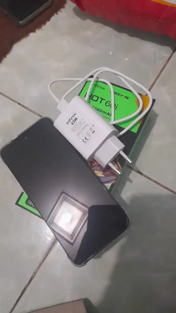 Dijual infinix hoy 60i ram 8/258