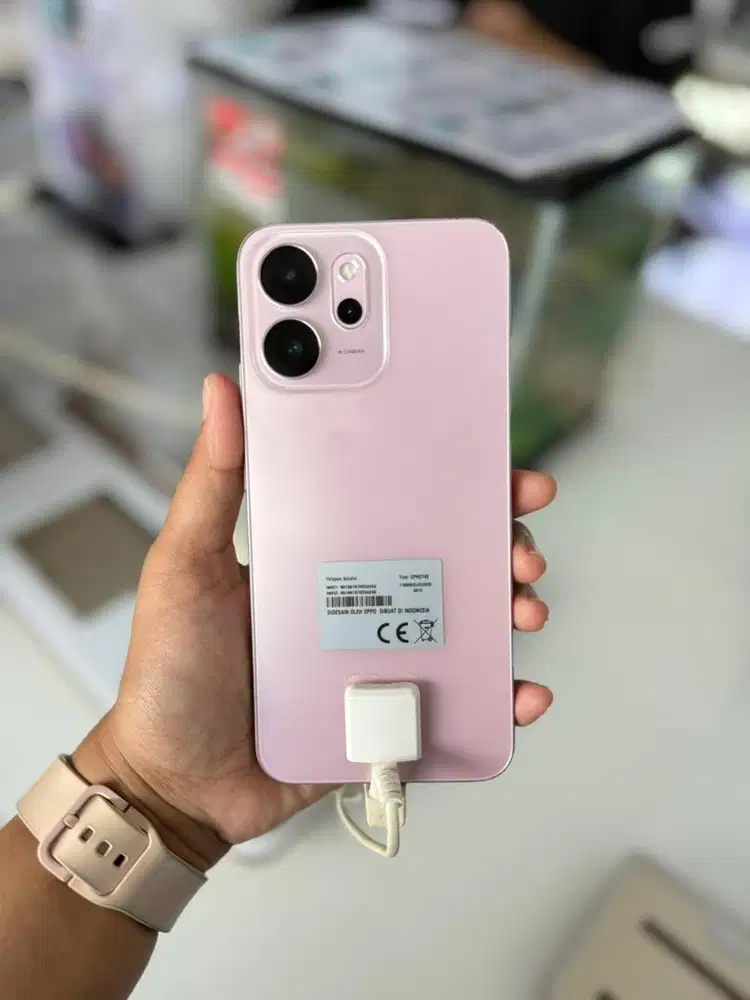 Oppo Reno 14f Cicilan 0%