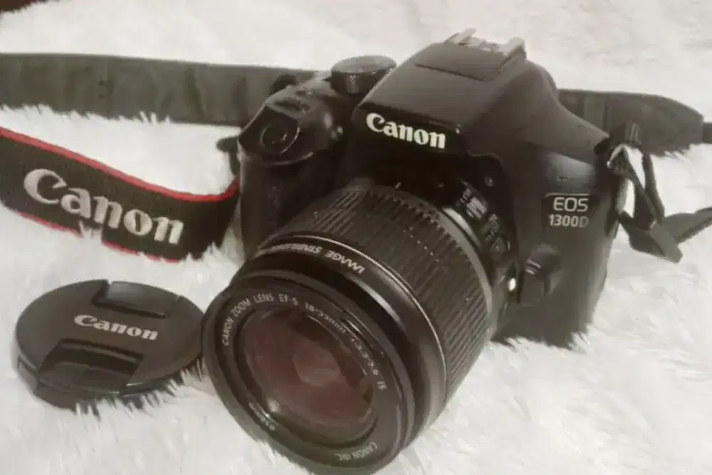 Kamera Dslr Canon 1300d sudah wifi siap pakai