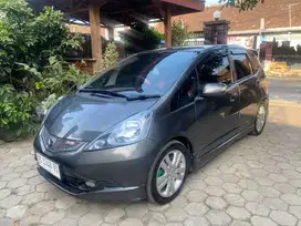 Honda Jazz RS Automatic Tahun 2011