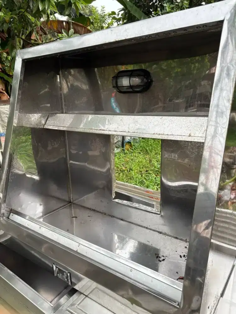 hood 
ukuran 100x50x90