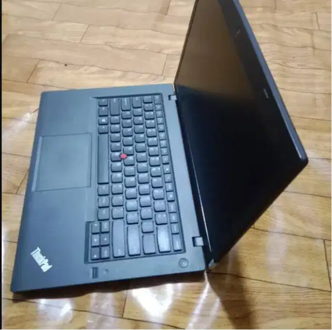 Lenovo Thinkpad T440 Core i5 Gen 4 Ram 8GB Second Bergaransi DL-VRN