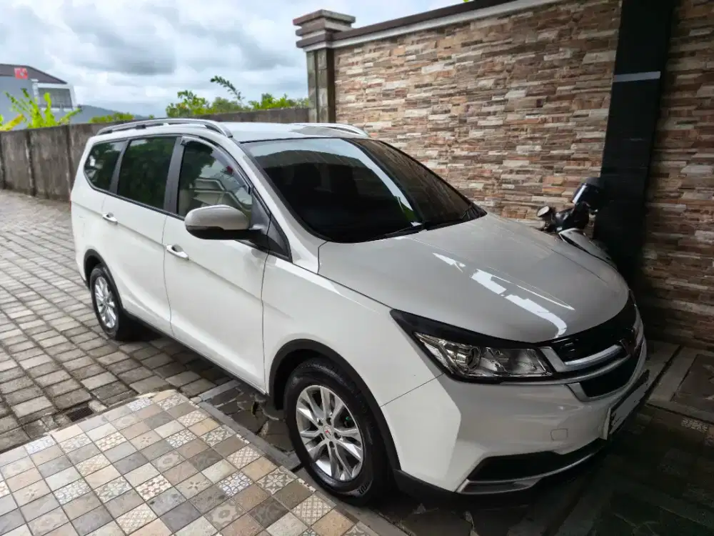 Wuling Cortez 1.5 Turbo S Lux+ Putih Matic 2021 Terawat Istimewa