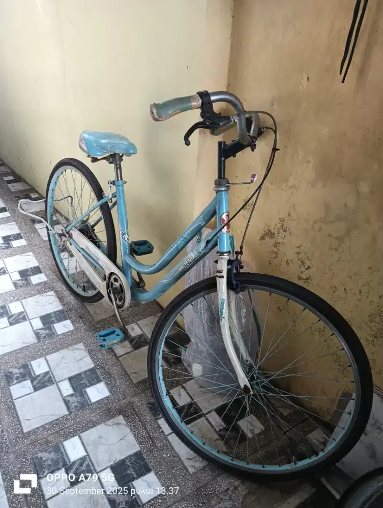 Di jual sepeda jengki Phoenix layak pakai ban baru minat wa