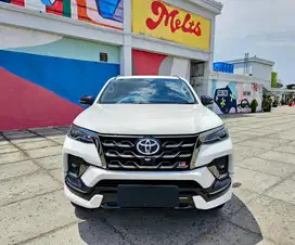 [KM 10 RIBUAN]TOYOTA FORTUNER VRZ GR 2.8 AT PUTIH 2023