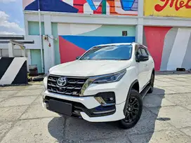 [KM 10 RIBUAN]TOYOTA FORTUNER VRZ GR 2.8 AT PUTIH 2023
