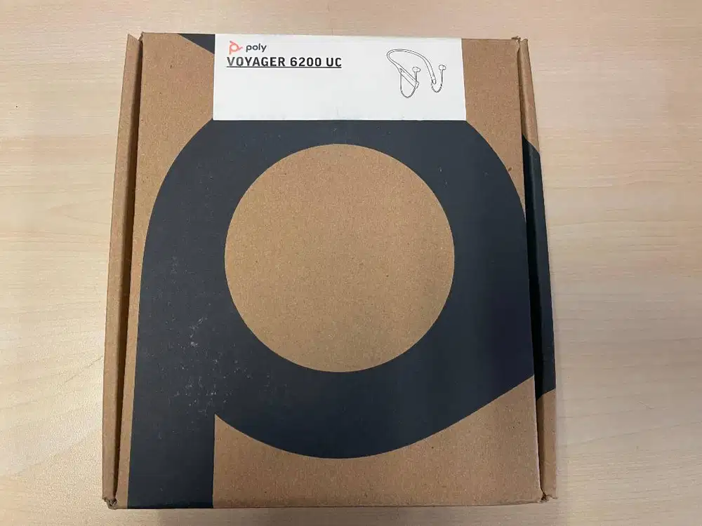 POLY VOYAGER 6200 UC HEADSET