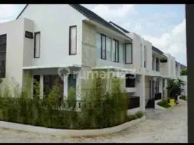 DISEWAKAN RUMAH BAGUS DLM CLUSTER BANGKA KEMANK JAKSEL.