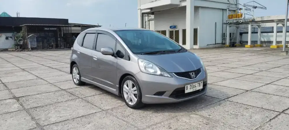 Honda jazz Rs matic 2009 silver