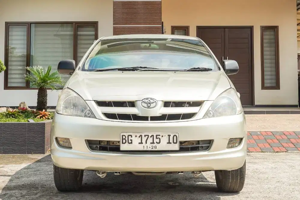 Innova 2006 2.0 G Automatic