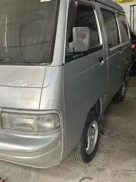 Suzuki Futura(1.5)Realvan 2004