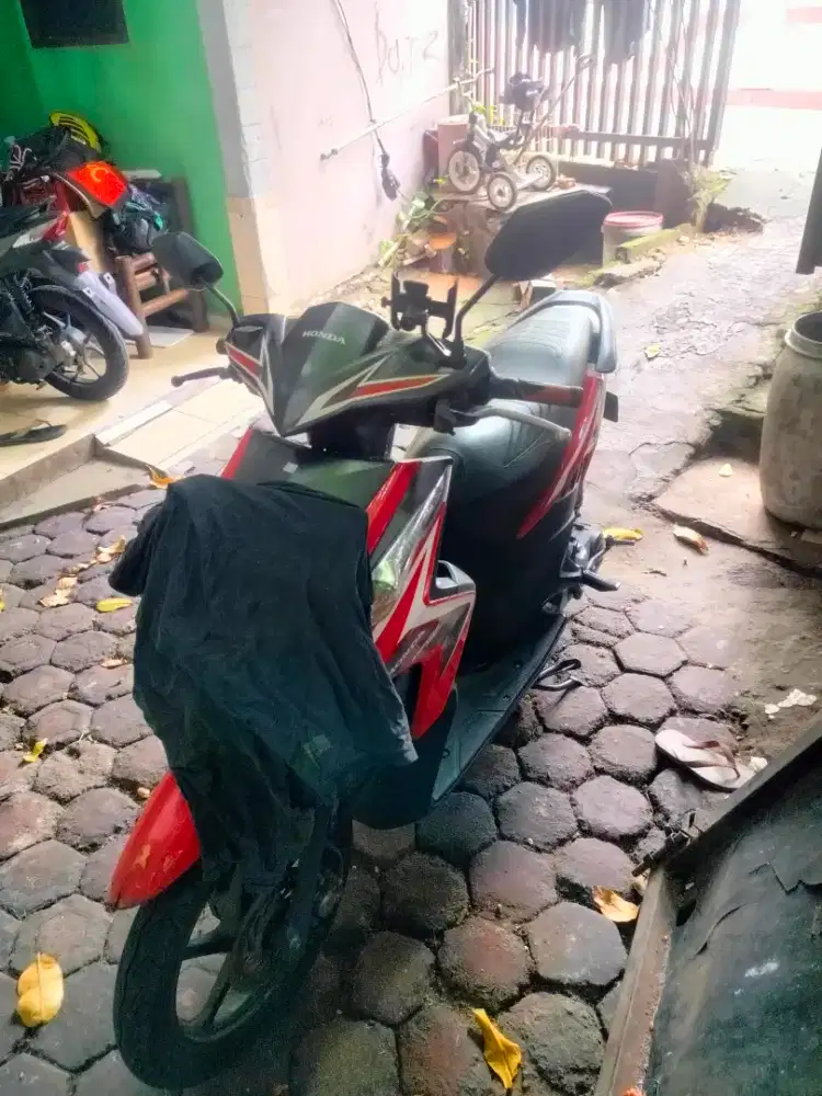 vario tenco karbu 110 cc tahun 2011