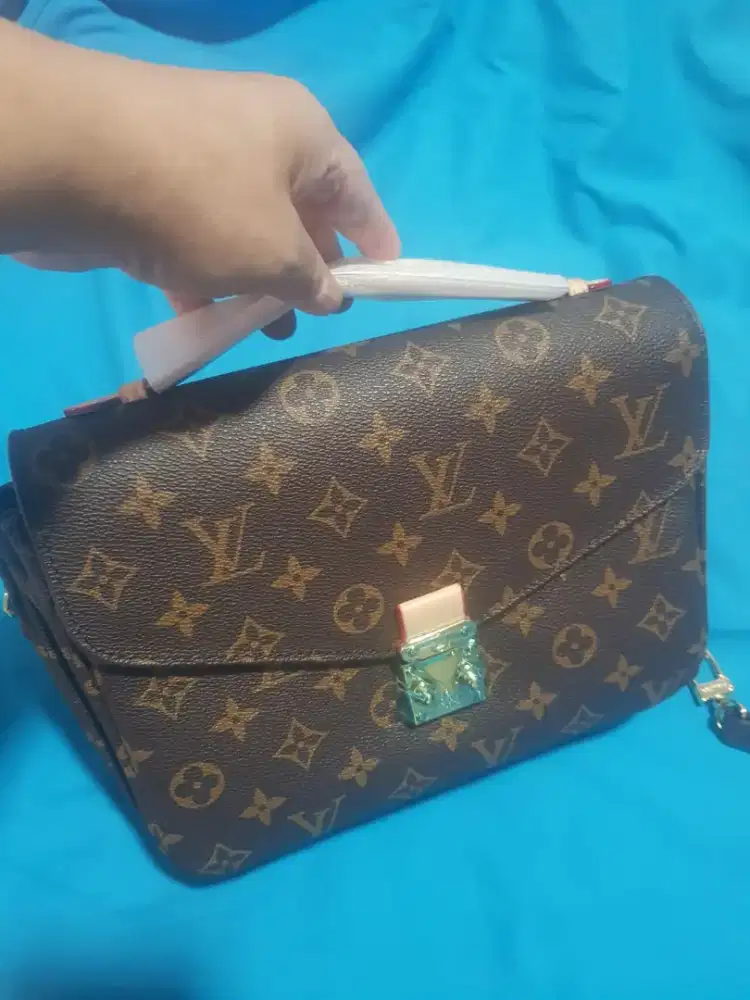 Dijual Tas Louis Vuitton Pochette Metis