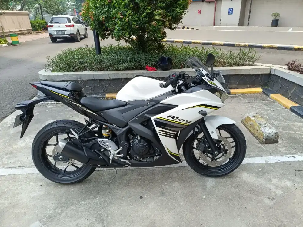 Yamaha R25 Low Km THN 2017 akhir