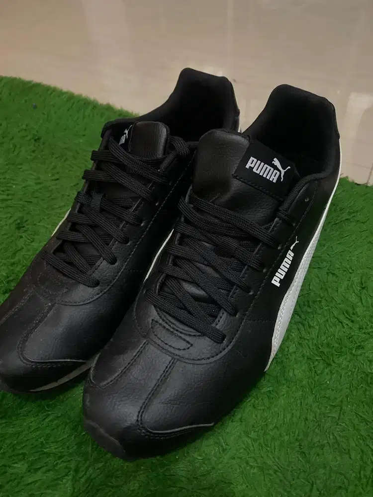Sepatu puma original brand size 43