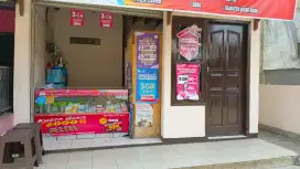 Dijual rumah dan tempat usaha + kost2 an