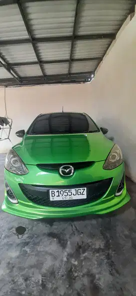 Mazda 2 2010 Bensin