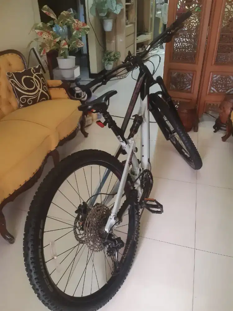 SEPEDA POLYGON BEKAS MULUS