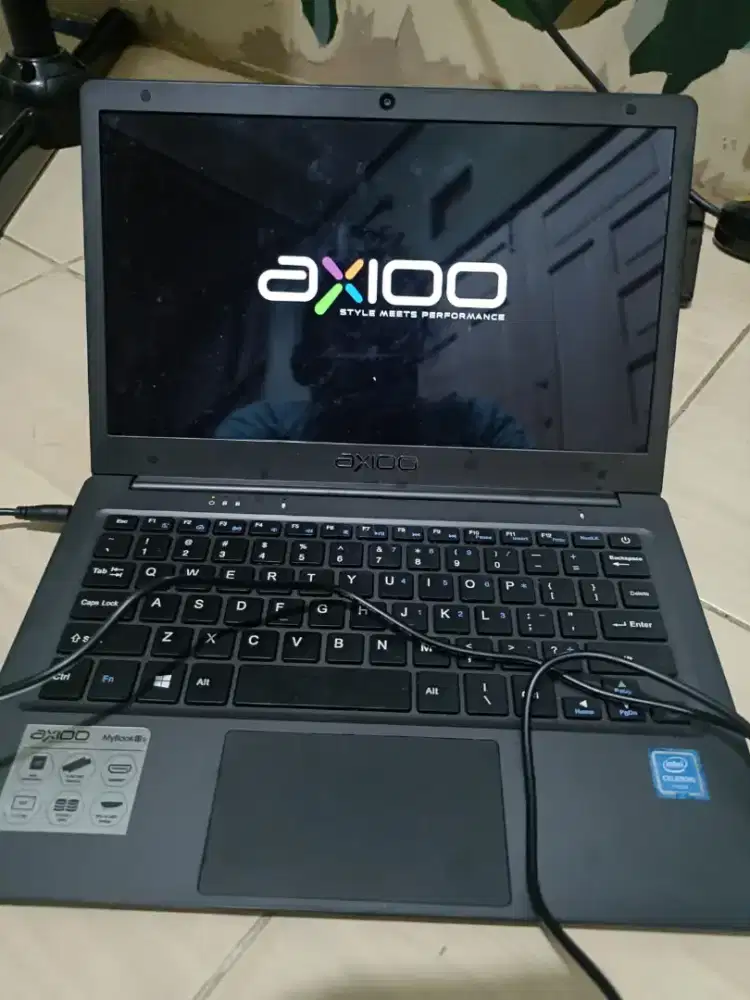 DIJUAL LAPTOP AXIOO